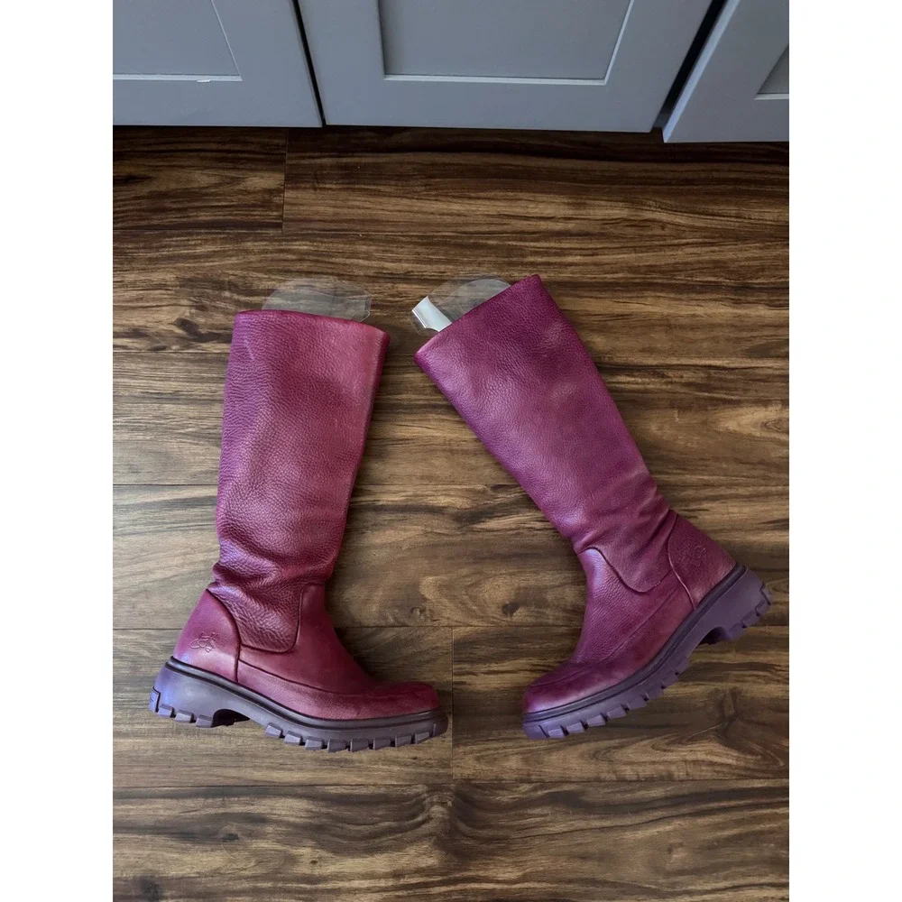 John Fluevog Magenta Pebbled Leather Tall Lug‎ Sole Boots Made in Portugal W6 M4